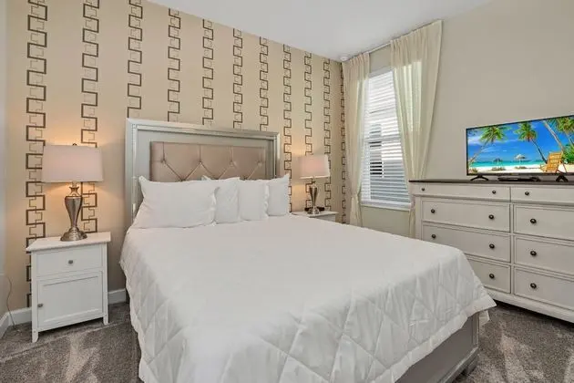 Villa (2145BMD)
