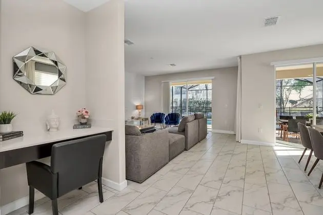Villa (2145BMD)