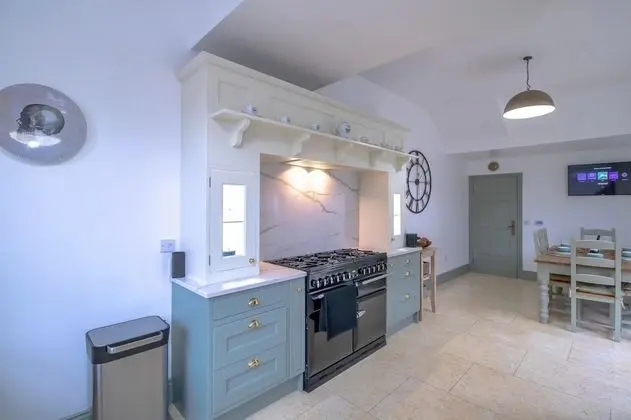 Ev (3 Bedrooms)