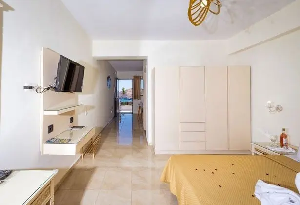Studio Apartment with Sea View