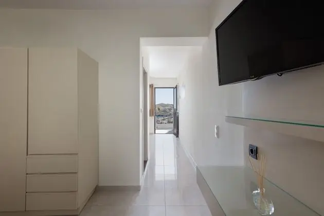 Studio Apartment with Sea View