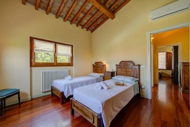 Family Villa, Birden Çok Yatak, 2 Banyolu, Bahçeli (Villa Faccioli Magnolia With Shared)
