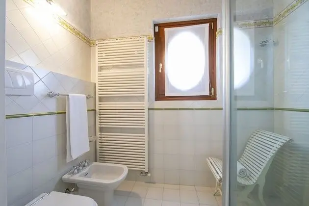 Family Villa, Birden Çok Yatak, 2 Banyolu, Bahçeli (Villa Faccioli Magnolia With Shared)