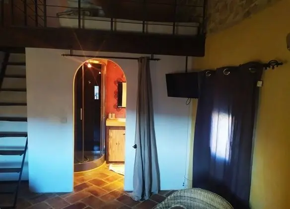 Family Dört Kişilik Oda, Özel Banyo (Colline - 2eme Etage)