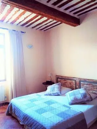 Tek Büyük Yataklı Oda, Özel Banyo, Bahçe Manzaralı (Tilleul - 1er Etage)