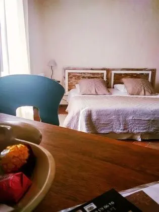 Tek Büyük Yataklı Oda, Özel Banyo, Bahçe Manzaralı (Tilleul - 1er Etage)
