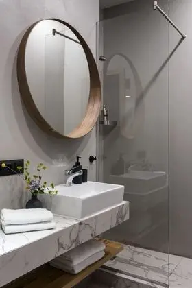 Deluxe Stüdyo, 1 En Büyük (King) Boy Yatak