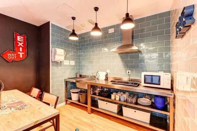 Ortak Ranzalı Oda, Ortak Banyo (1 bed in 10 bed dorm)