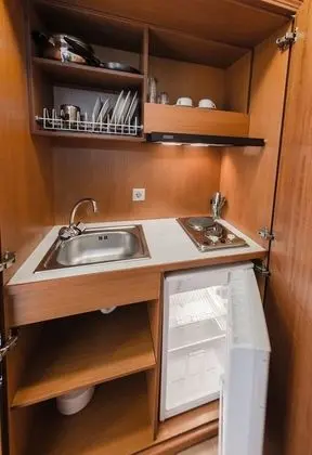 Üç Kişilik Oda