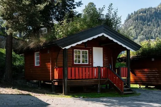 Kulübe, Ortak Banyo (2-5 people)