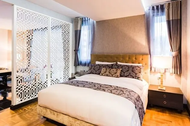 Penthouse Suite King bed