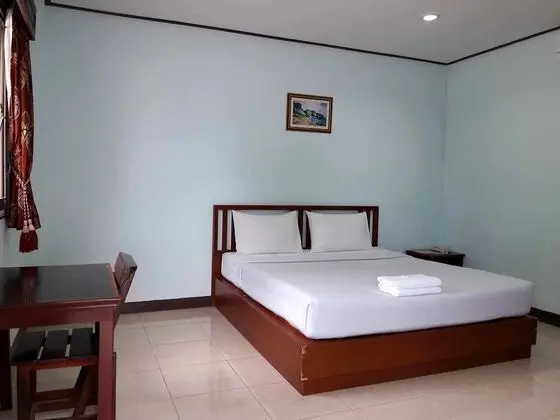 Standard Room with Garden View