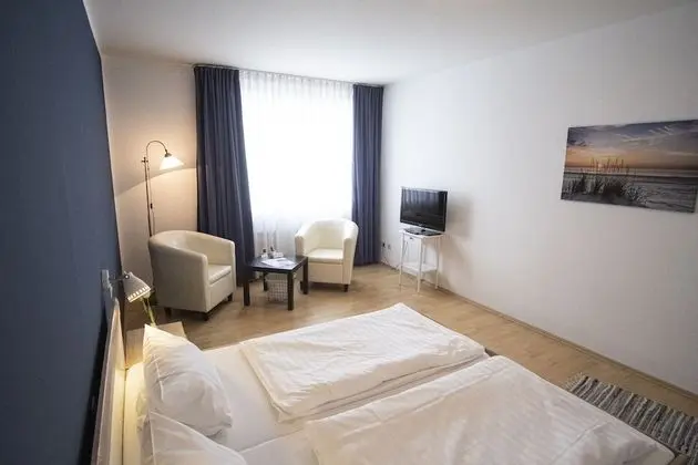 Tek Büyük Yataklı Oda (1 Extra Bed)