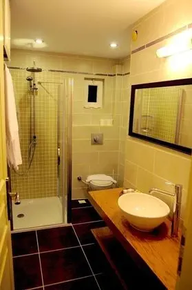 Standard Tek Büyük veya İki Ayrı Yataklı Oda, Dağ Manzaralı
