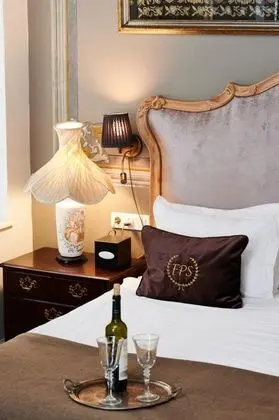 Standart Oda, Şehir Manzaralı