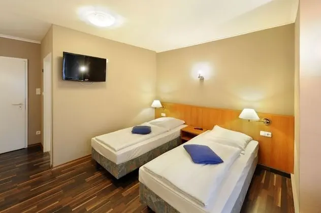 Economy İki Ayrı Yataklı Oda (1 Extra Bed)