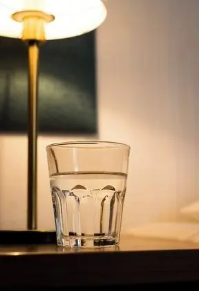 Odada yemek servisi