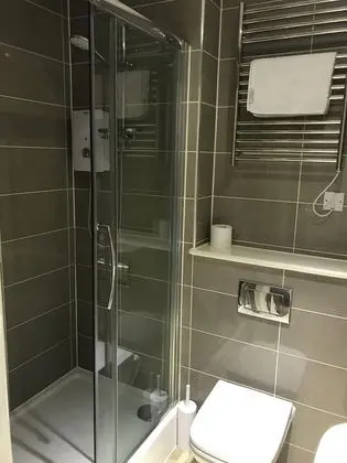 Standard Stüdyo, Özel Banyo
