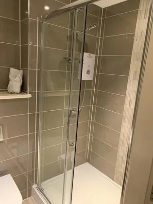 Superior Stüdyo, Özel Banyo
