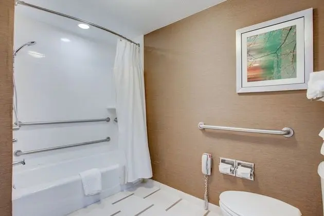 Oda, 1 Büyük (Queen) Boy Yatak