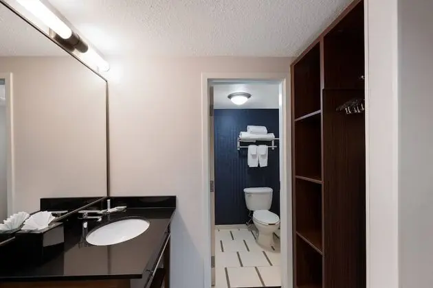 Oda, 1 En Büyük (King) Boy Yatak ve Çekyat