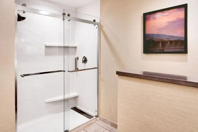 Süit, 1 En Büyük (King) Boy Yatak ve Çekyat