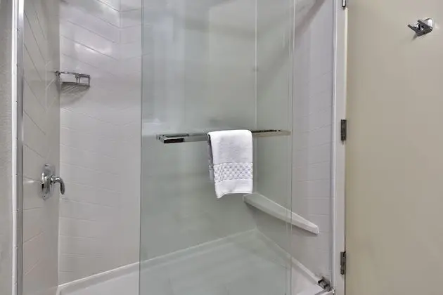 Oda, 2 Büyük (Queen) Boy Yatak (Mobility/Hearing Accessible, Tub)