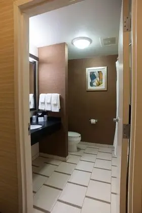 Süit, 1 En Büyük (King) Boy Yatak, Sigara İçilmez