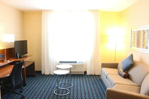 Süit, Birden Çok Yatak (Mobility/Hearing Access, Roll-In Shwr)
