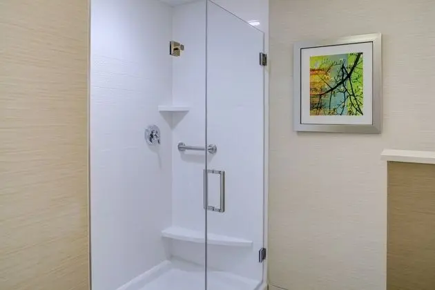 Süit, Birden Çok Yatak (Hearing Accessible)