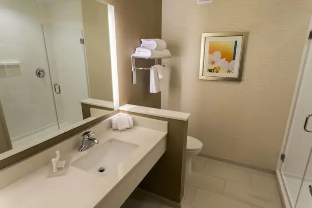 Oda, 2 Büyük (Queen) Boy Yatak (Mobility Accessible, Tub)