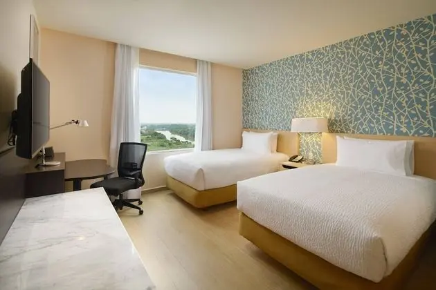 Oda, 2 Tek Kişilik Yatak, Şehir Manzaralı