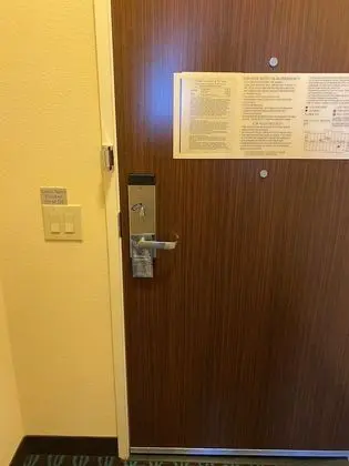 Oda, 1 En Büyük (King) Boy Yatak (Mobility/Hearing Access, Roll-In Shwr)