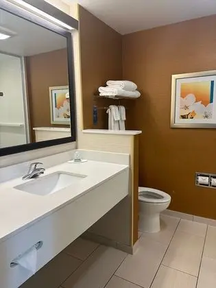 Süit, 1 En Büyük (King) Boy Yatak ve Çekyat