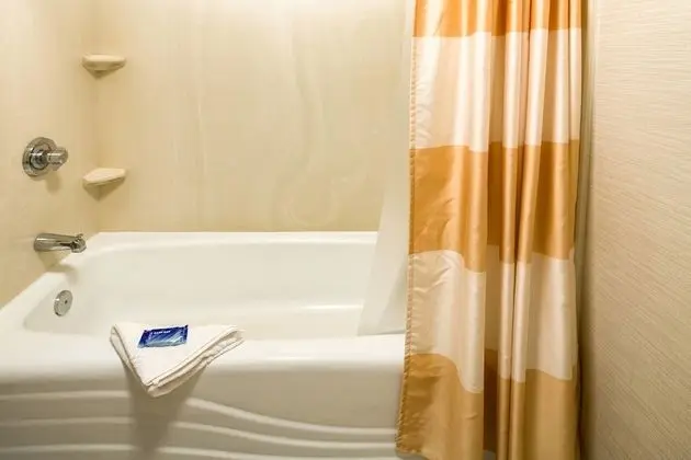 Oda, 1 En Büyük (King) Boy Yatak (Mobility/Hearing Accessible, Tub)