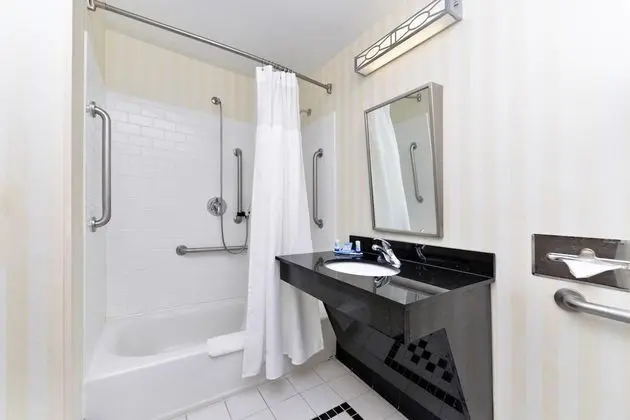Oda, 2 Çift Kişilik Yatak (Mobility/Hearing Accessible, Tub)