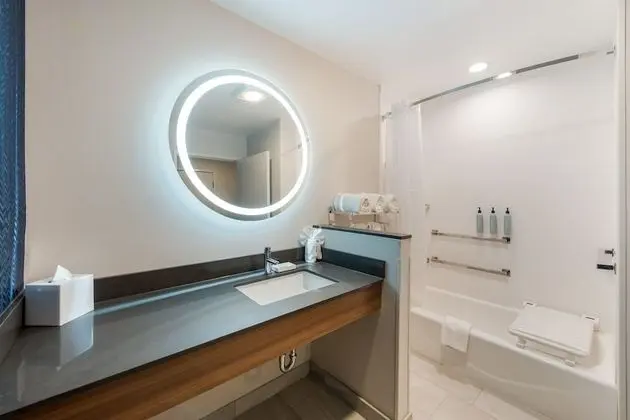 Oda, 2 Büyük (Queen) Boy Yatak, Sigara İçilmez