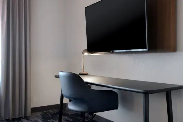 Oda, 2 Büyük (Queen) Boy Yatak, Sigara İçilmez