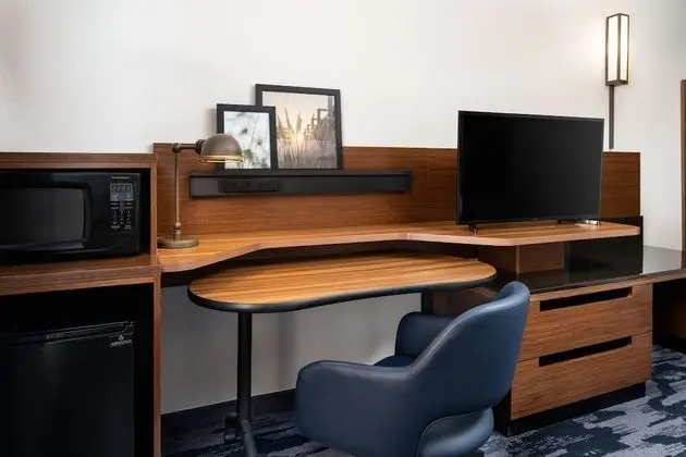 Oda, 2 Büyük (Queen) Boy Yatak, Sigara İçilmez