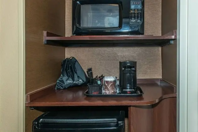 Süit, 1 En Büyük (King) Boy Yatak ve Çekyat, Sigara İçilmez