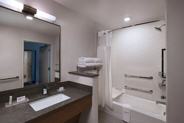 Oda, 1 En Büyük (King) Boy Yatak, Sigara İçilmez