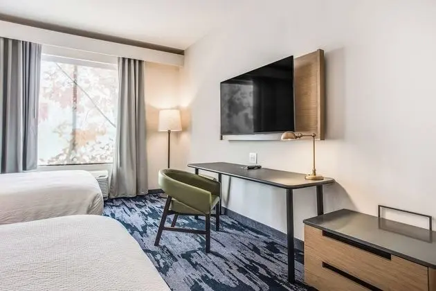 Oda, 2 Büyük (Queen) Boy Yatak, Sigara İçilmez