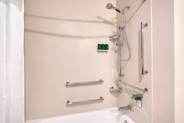 Oda, 1 En Büyük (King) Boy Yatak (Mobility/Hearing Accessible, Tub)
