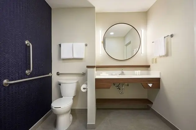 Oda, 1 En Büyük (King) Boy Yatak, Sigara İçilmez, Şehir Manzaralı