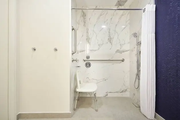 Oda, 2 Çift Kişilik Yatak, Sigara İçilmez, Şehir Manzaralı