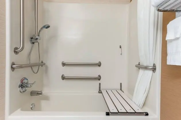 Oda, 1 En Büyük (King) Boy Yatak (Mobility/Hearing Accessible, Tub)