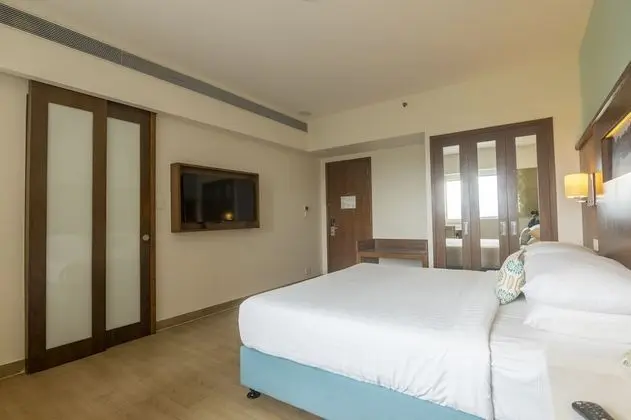 Premium Oda, 1 Büyük (Queen) Boy Yatak, Sigara İçilmez, Dağ Manzaralı