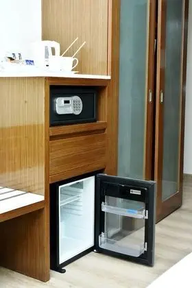 Club Oda, 1 Büyük (Queen) Boy Yatak, Sigara İçilmez, Şehir Manzaralı