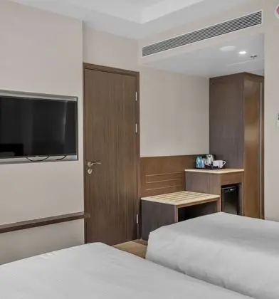 Oda, 2 Tek Kişilik Yatak, Balkon, Havuz Manzaralı
