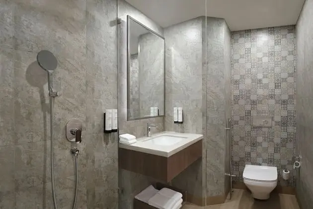 Oda, 2 Tek Kişilik Yatak, Balkon, Havuz Manzaralı